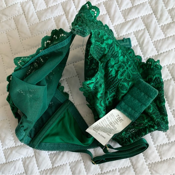 Green lace bra, 34D - Picture 7 of 11